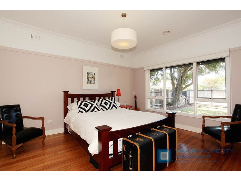 16 Fifth Street, Parkdale VIC 3195
