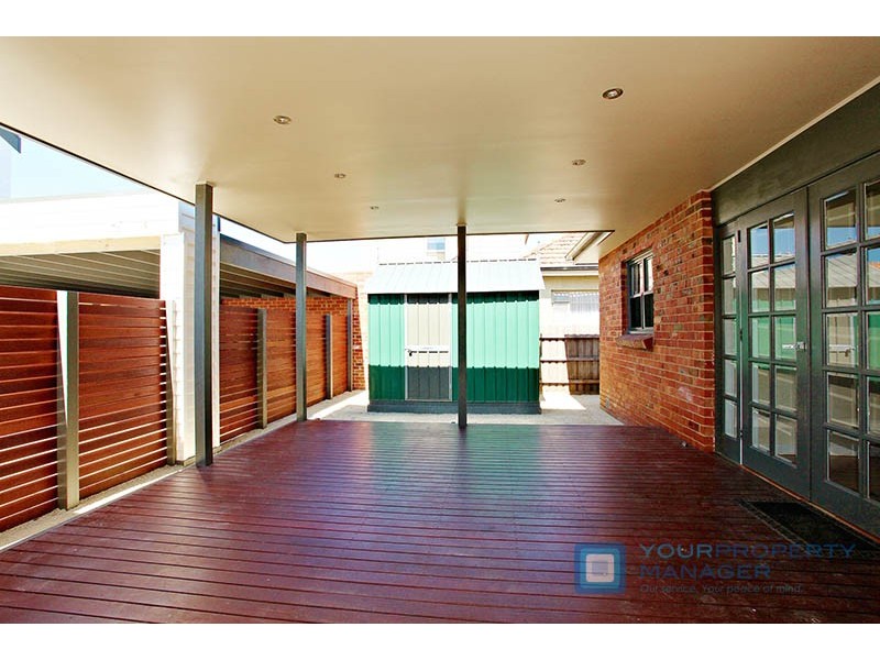 16 Fifth Street, Parkdale VIC 3195