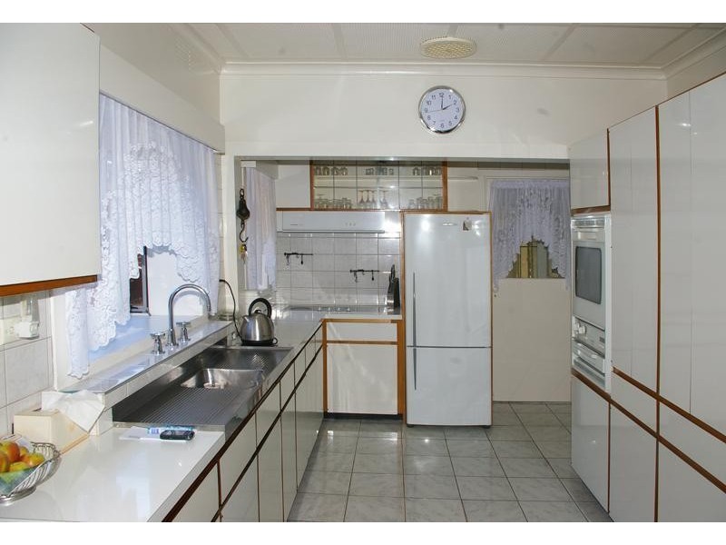 18 Keiller Avenue, Parkdale VIC 3195