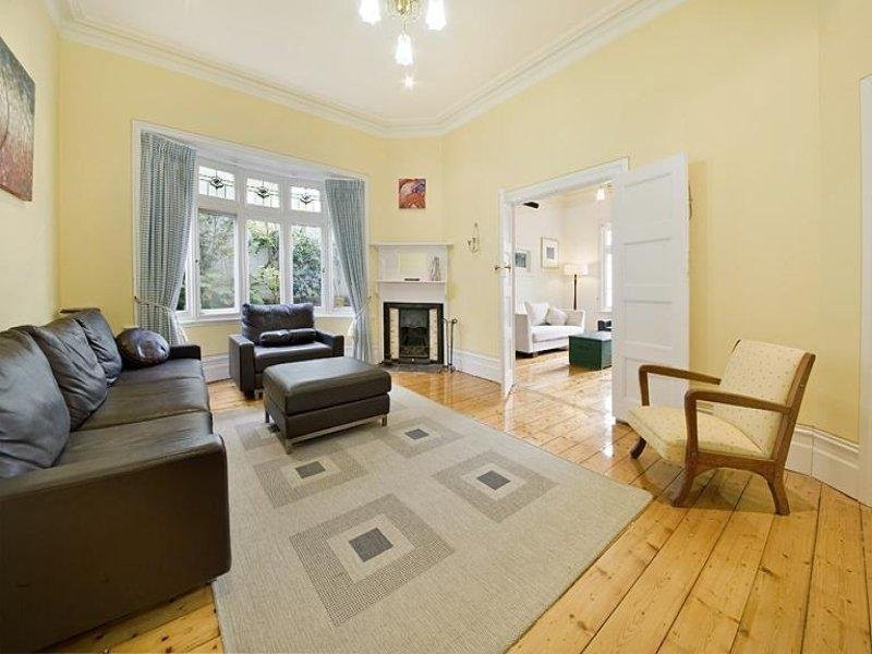 52 Holyrood Street, Hampton VIC 3188