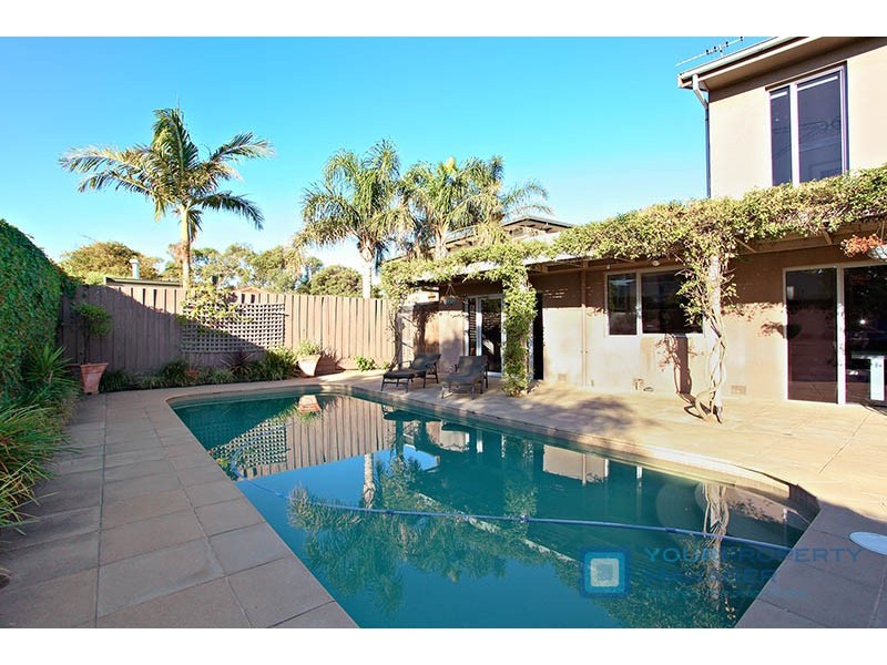 5a Gordon Crescent, Black Rock VIC 3193