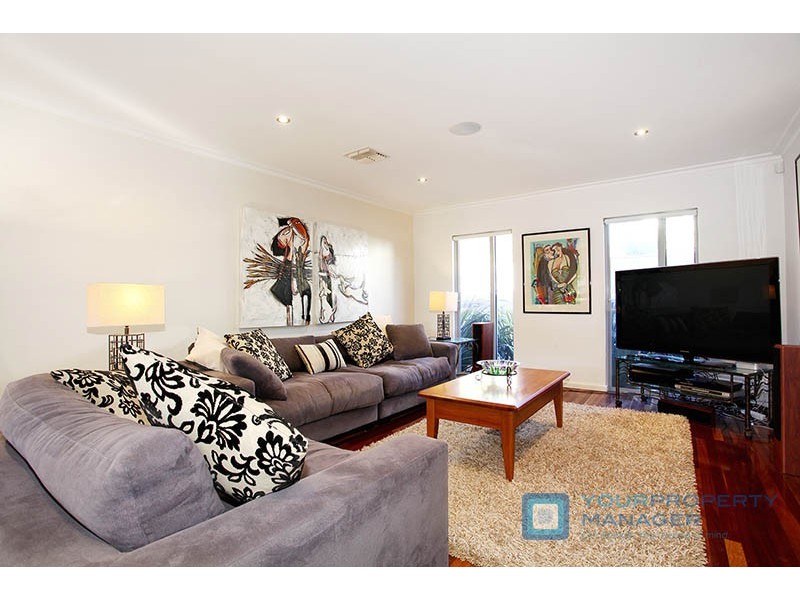5a Gordon Crescent, Black Rock VIC 3193