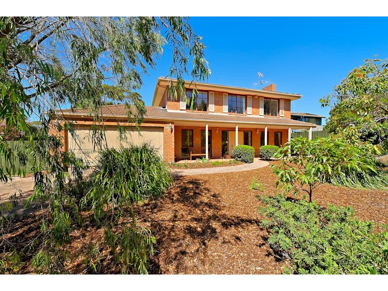 13 St Andrews Court, Black Rock VIC 3193