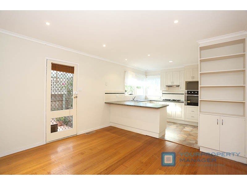 33 Ti Tree Crescent, Seaford VIC 3198