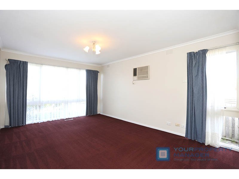 33 Ti Tree Crescent, Seaford VIC 3198
