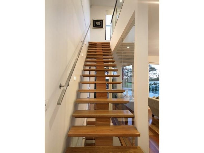 7 Lawson Street, Hampton VIC 3188