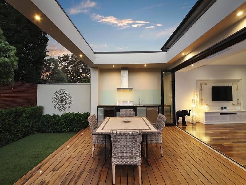 7 Lawson Street, Hampton VIC 3188