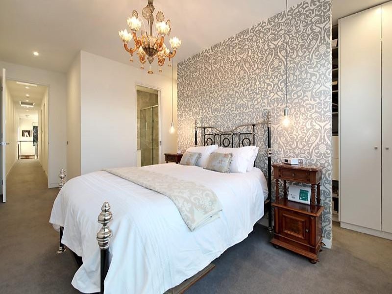 7 Lawson Street, Hampton VIC 3188