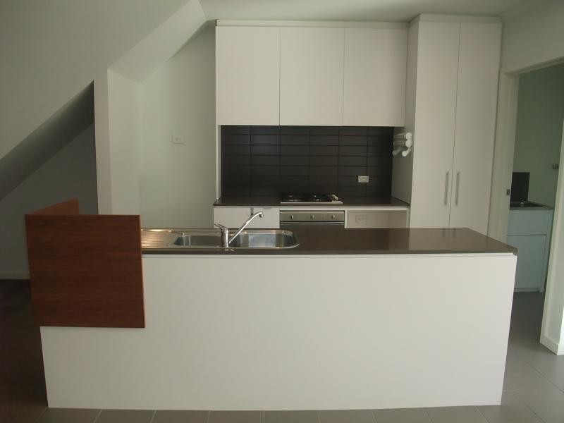 13 Pebble Beach Place, Heatherton VIC 3202