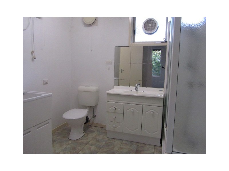 84 Hughes Avenue, Edithvale VIC 3196