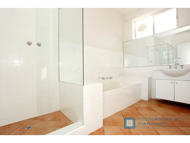 15/27 Dickens Street, Elwood VIC 3184