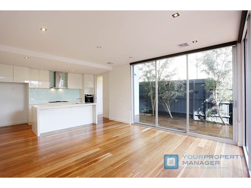 30 Roydon Street, Hampton East VIC 3188