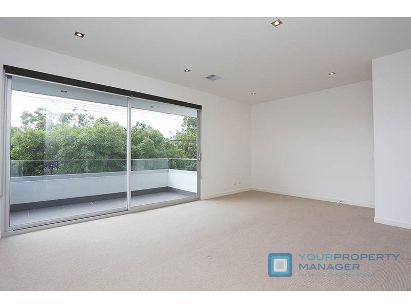 30 Roydon Street, Hampton East VIC 3188