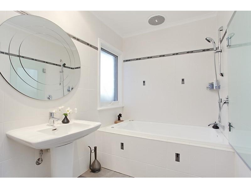 12/19 Cheltenham Road, Black Rock VIC 3193