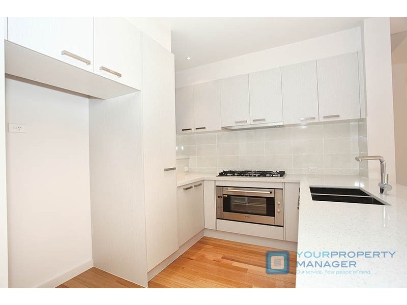 12 Hoffman Street, Cheltenham VIC 3192