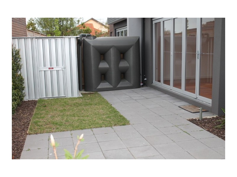 12 Hoffman Street, Cheltenham VIC 3192