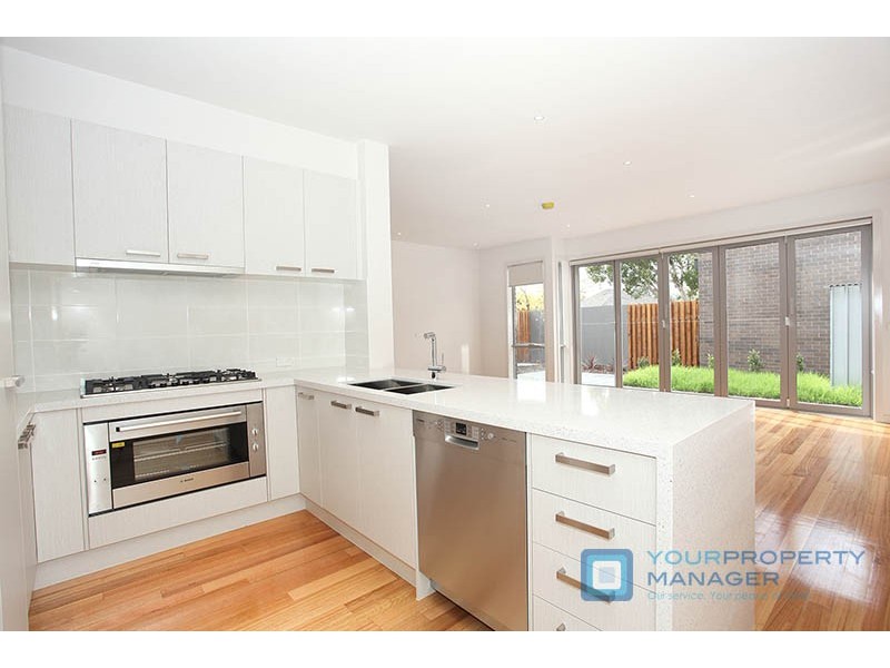 10 Hoffman Street, Cheltenham VIC 3192