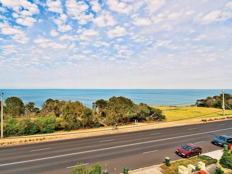 2/159 Beach Road, Sandringham VIC 3191