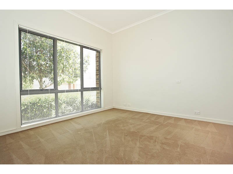 7 Carnoustie Parade, Heatherton VIC 3202