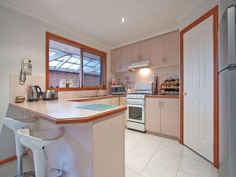 2/29 Heatherhill Road, Frankston VIC 3199