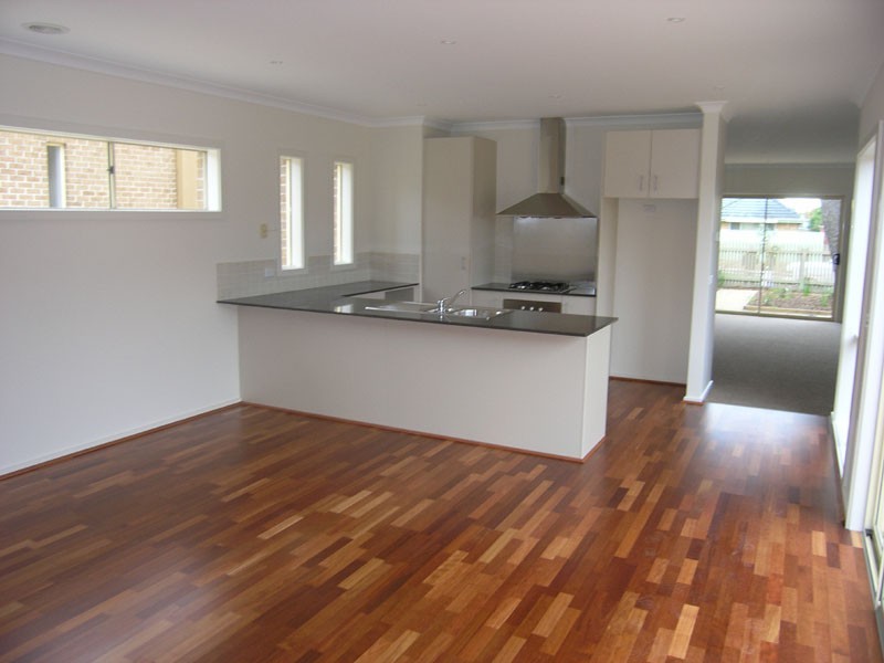 42D Follett Road, Cheltenham VIC 3192