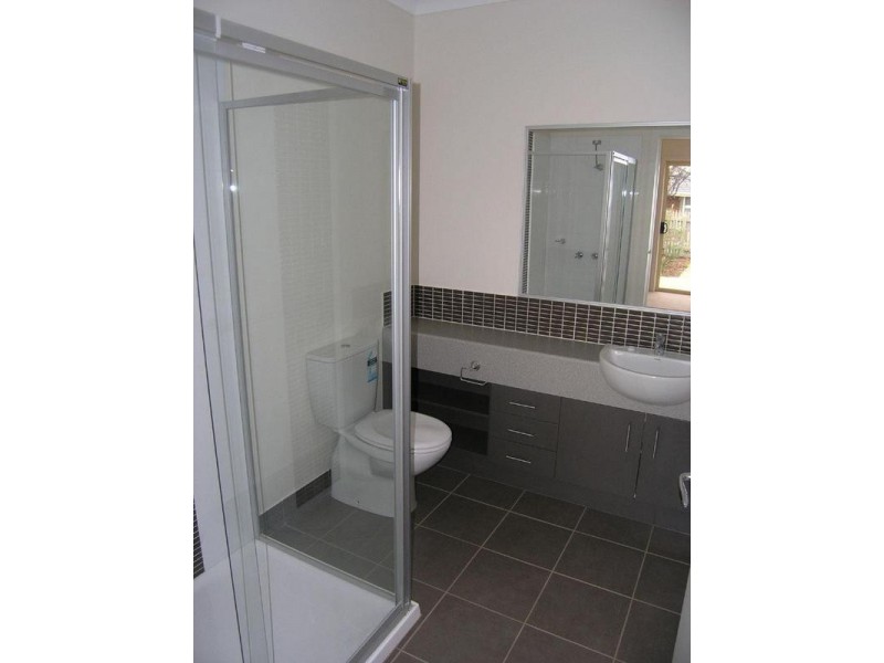 42D Follett Road, Cheltenham VIC 3192