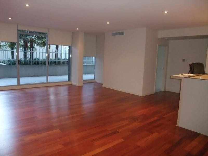 314G/93 Dow Street, Port Melbourne VIC 3207