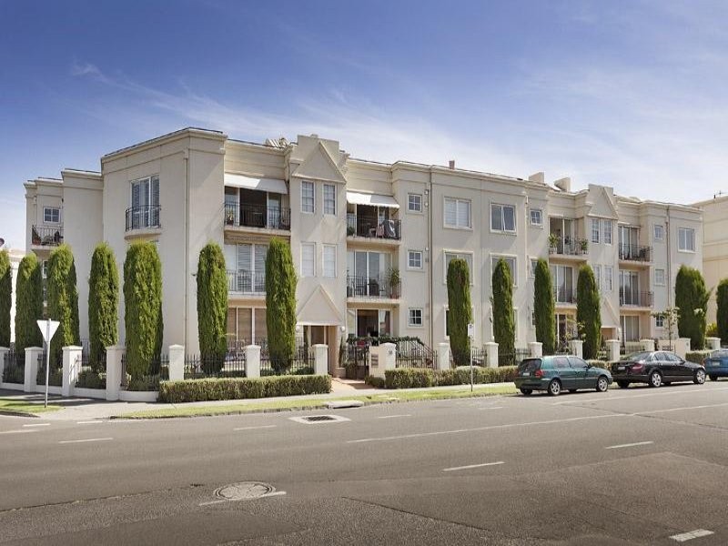 25/56 Beach Road, Hampton VIC 3188