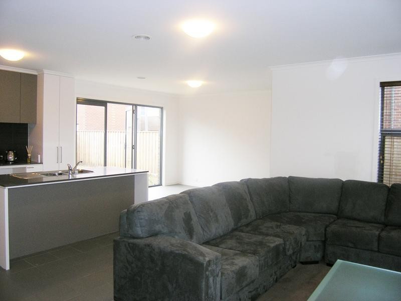 32 San Lorenzo Court, Heatherton VIC 3202