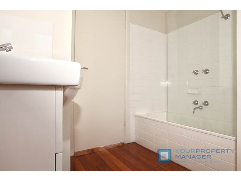 12/4 Latona Street, Mentone VIC 3194