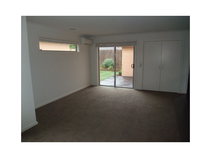 2/15 York Street, Bonbeach VIC 3196