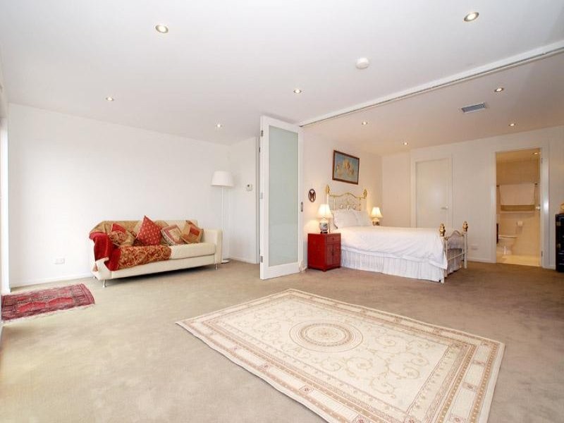 10/2-6 Groves Street, Aspendale VIC 3195