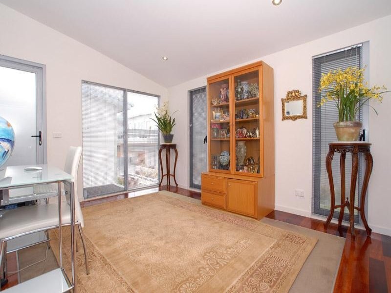 10/2-6 Groves Street, Aspendale VIC 3195