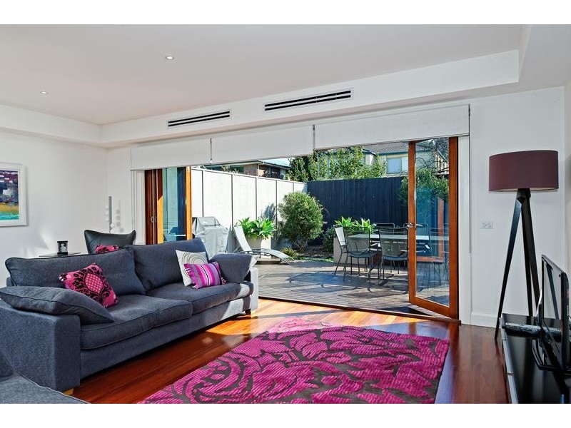 11 Barnett Street, Hampton VIC 3188