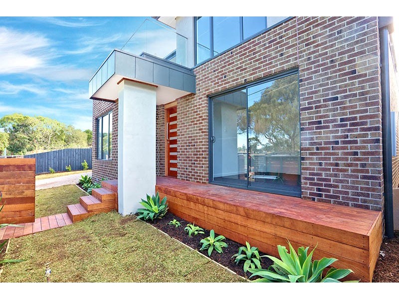 43 Thorburn Road, Hampton VIC 3188