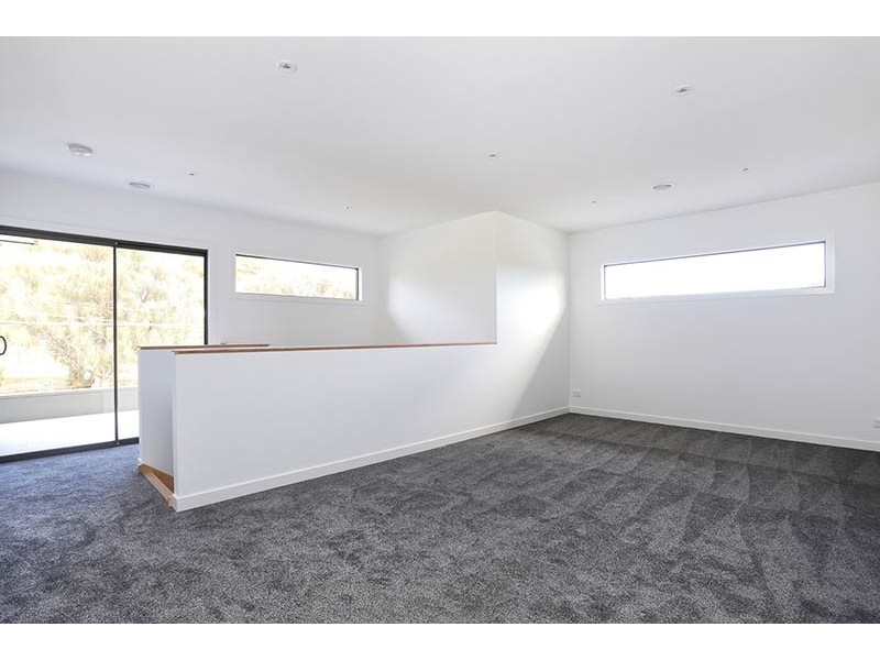 43 Thorburn Road, Hampton VIC 3188