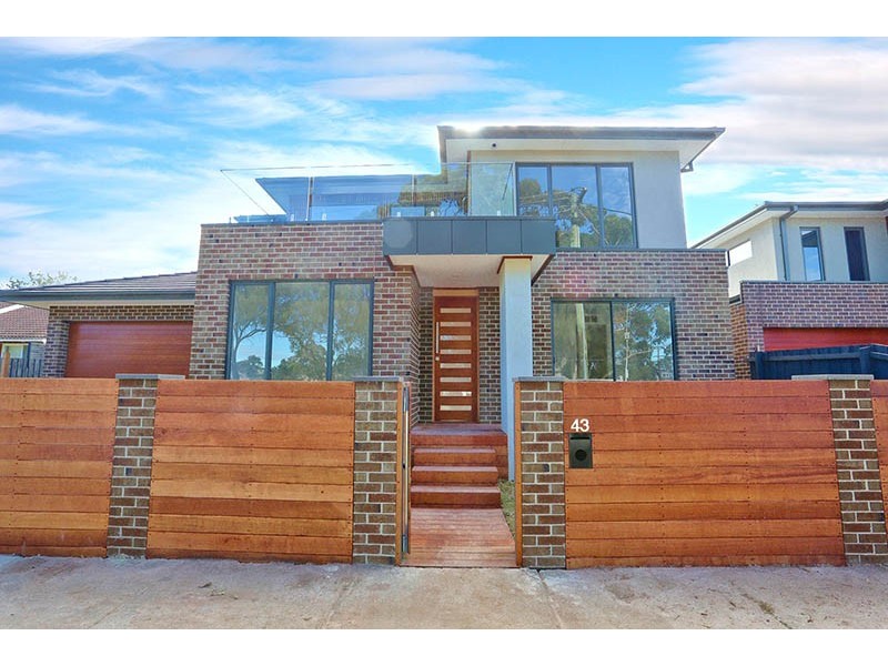 43 Thorburn Road, Hampton VIC 3188