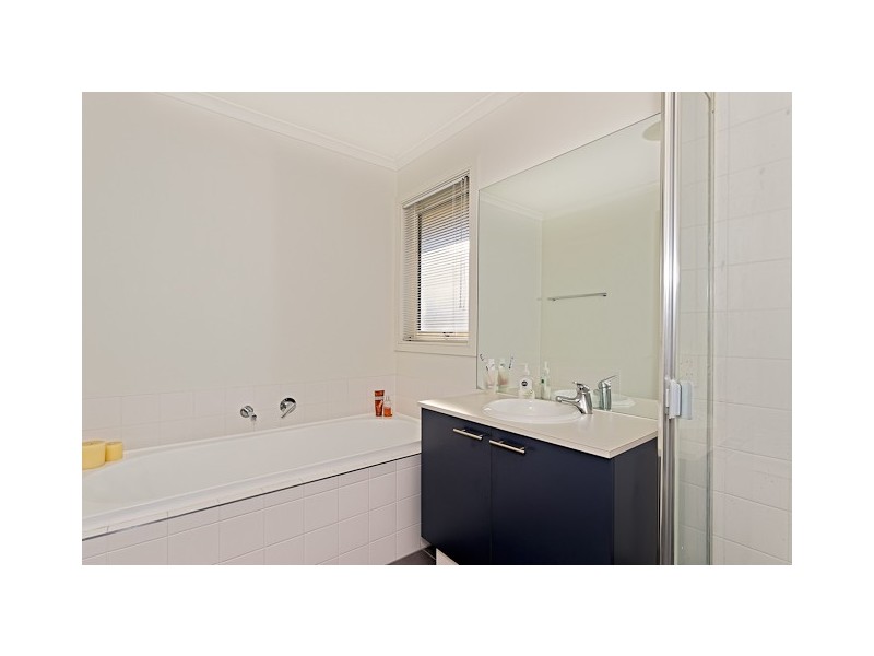 5 Shoreacres Place, Heatherton VIC 3202