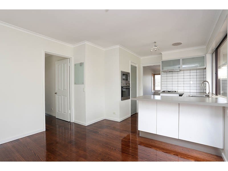 17 Barclay Drive, Cheltenham VIC 3192