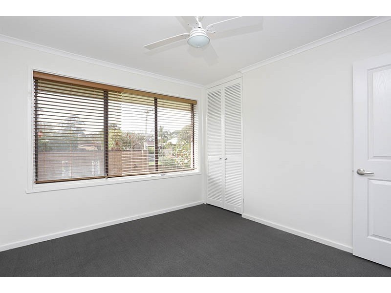 17 Barclay Drive, Cheltenham VIC 3192