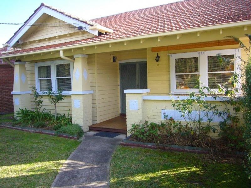 9 Wheeler Street, Ormond VIC 3204