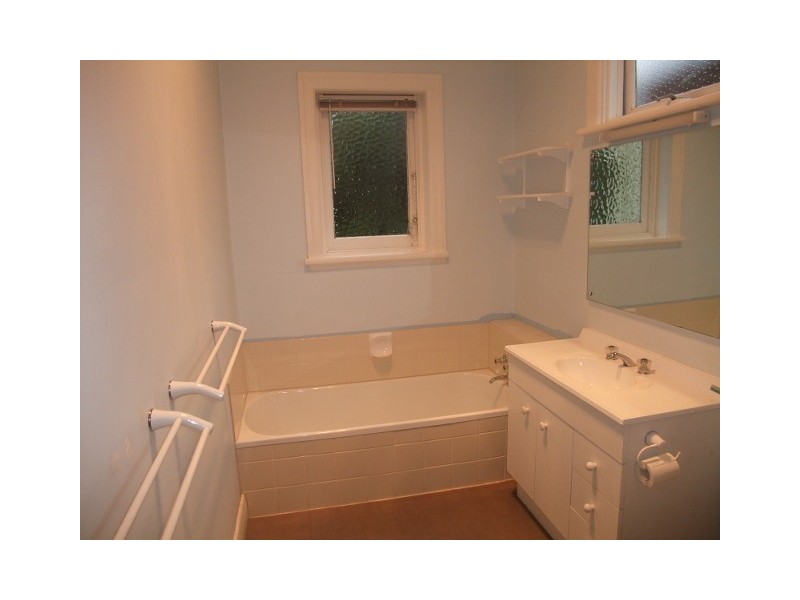 9 Wheeler Street, Ormond VIC 3204