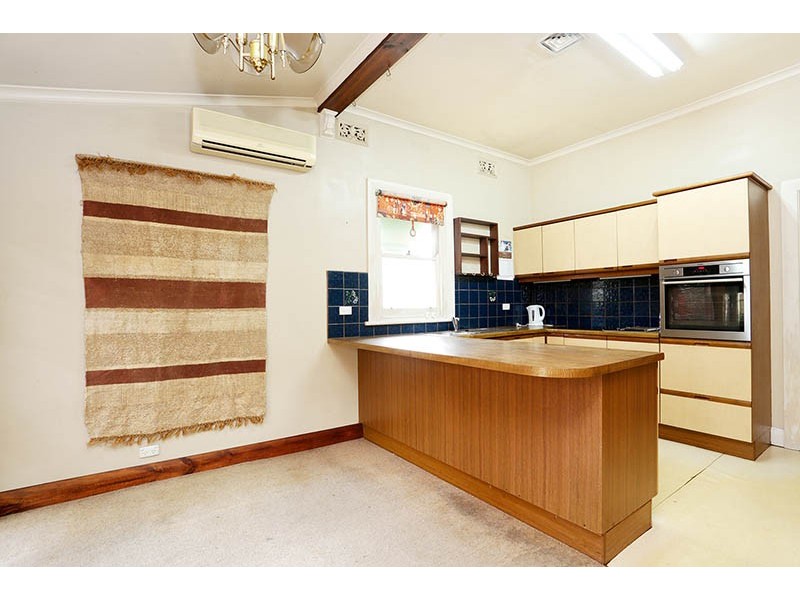 7 Clarkson Avenue, Brighton VIC 3186
