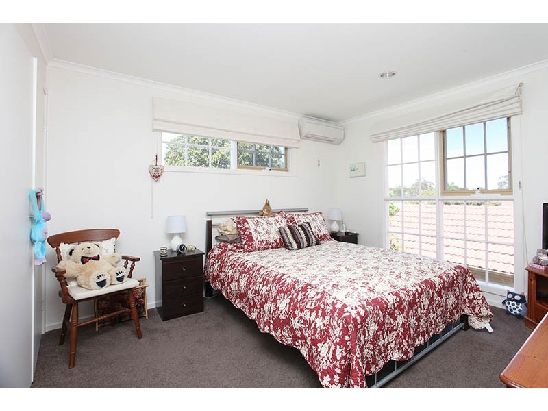 6 Regent Parade, Cheltenham VIC 3192