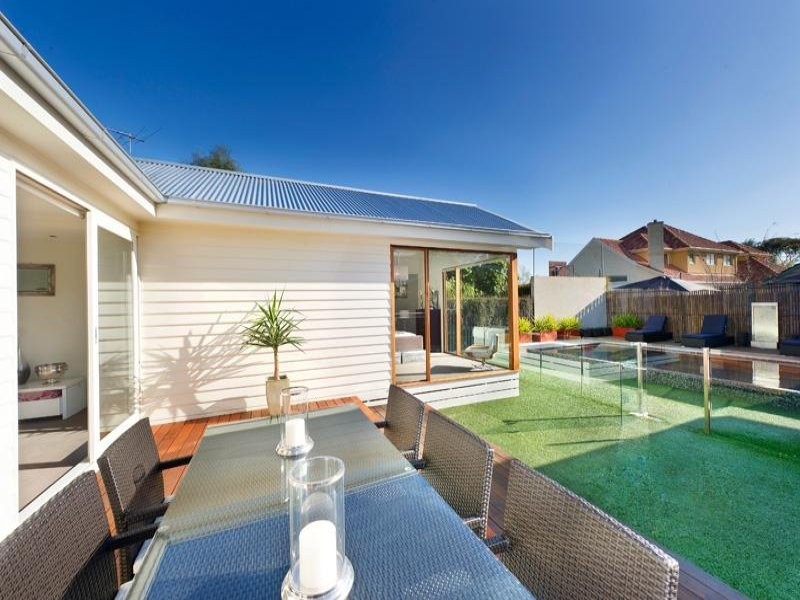 17 Michael Street, Beaumaris VIC 3193