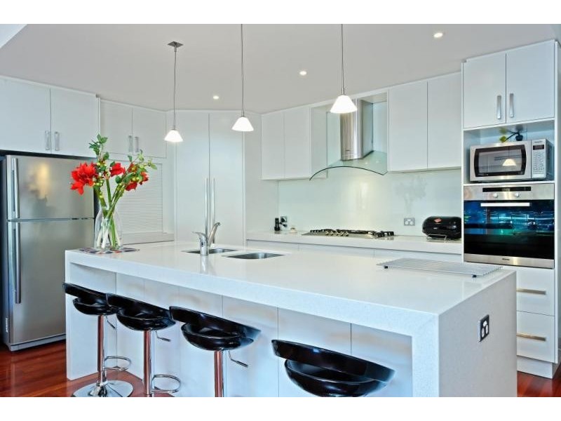 11 Barnett Street, Hampton VIC 3188