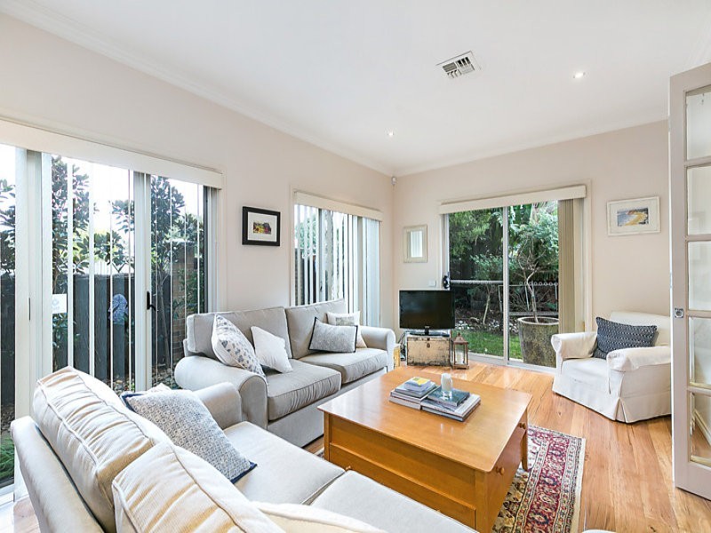 48 Charman Road, Mentone VIC 3194