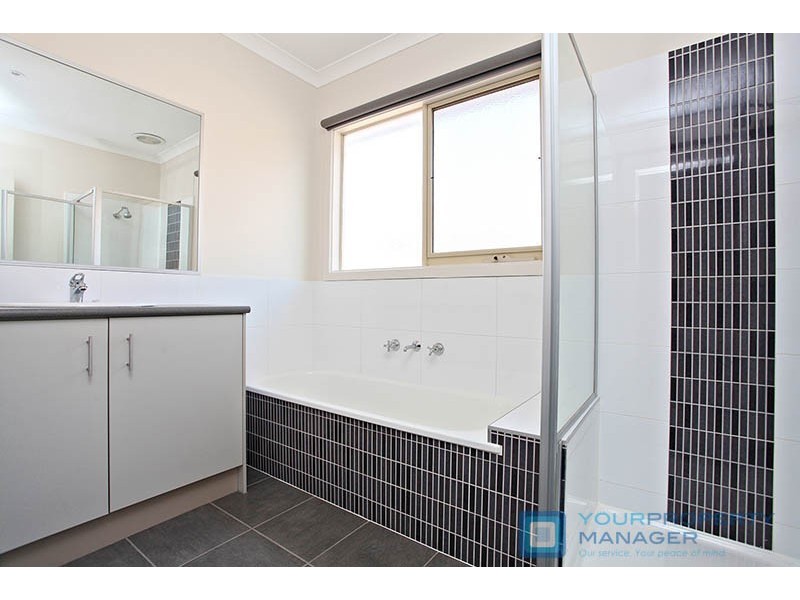 42d Follett Road, Cheltenham VIC 3192