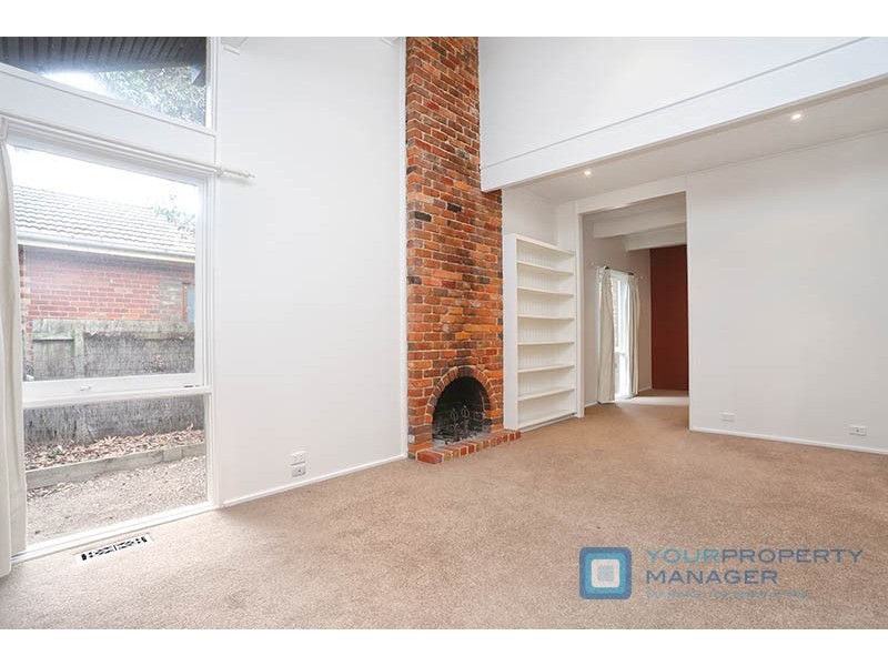 107 Linacre Road, Hampton VIC 3188