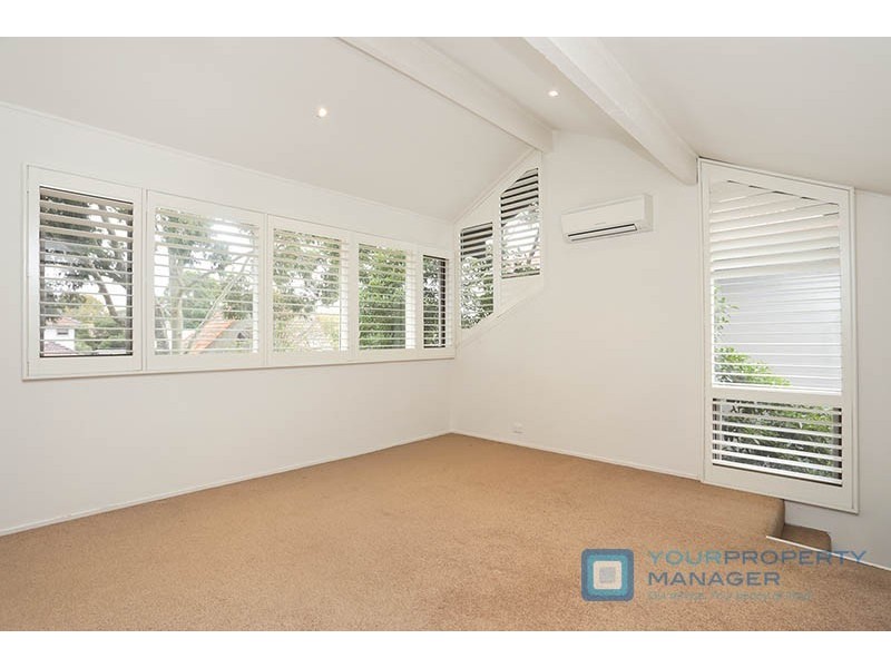 107 Linacre Road, Hampton VIC 3188